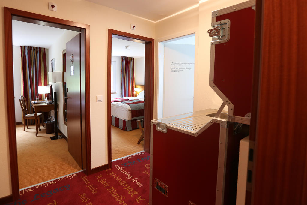 Hotel Des Inventions Ecublens  Pokój zdjęcie